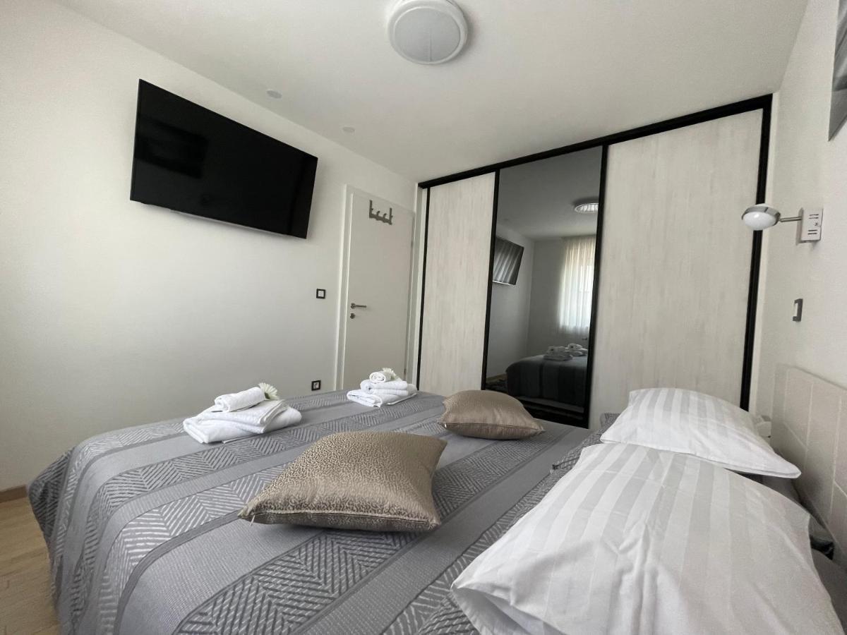 Apartment Vuky Zagabria Esterno foto
